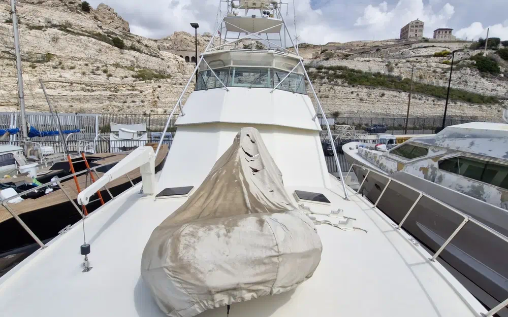 slider 7 Hatteras 60