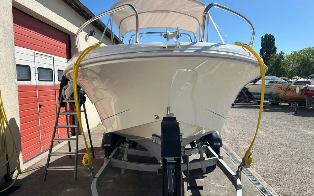 slider 4 Pacific Craft  545 Open