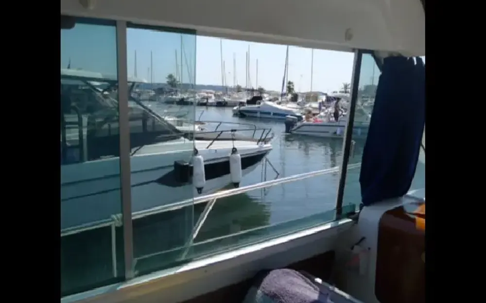 slider 14 Beneteau Antares 7.60