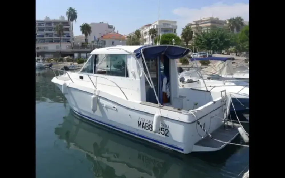 slider 3 Beneteau Antares 7.60