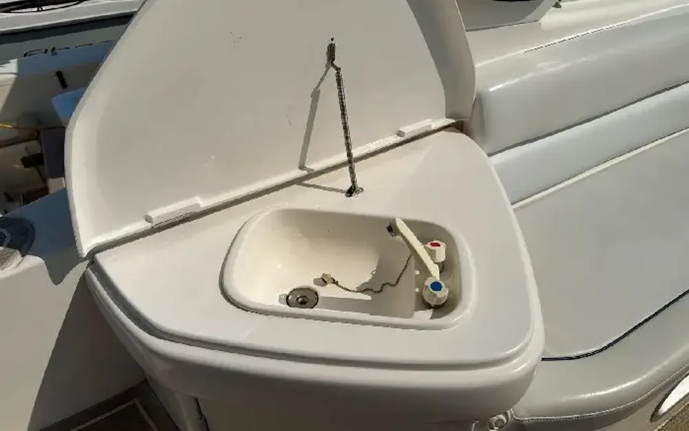 slider 10 Sealine Bolero 28