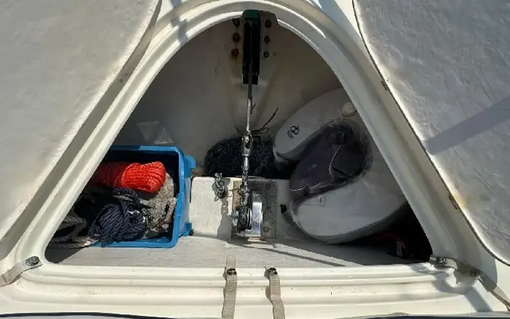 slider 11 Sealine Bolero 28