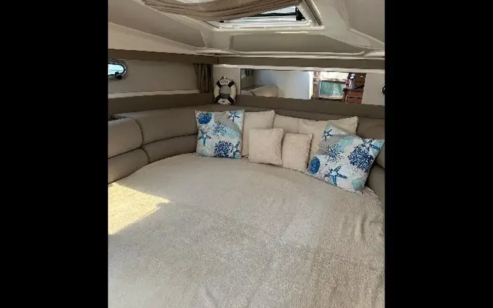 slider 21 Sealine Bolero 28