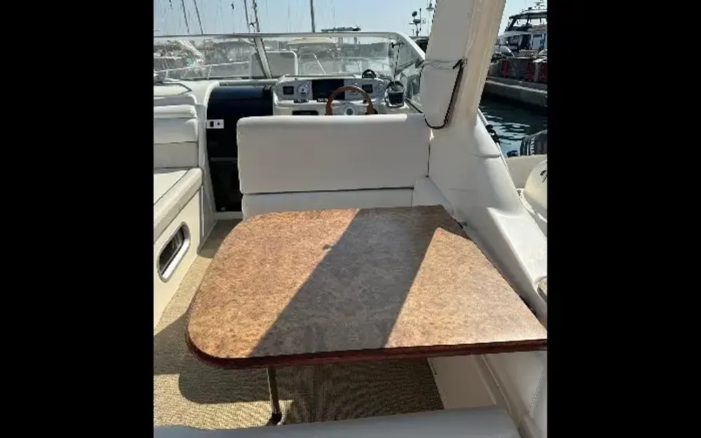 slider 6 Sealine Bolero 28