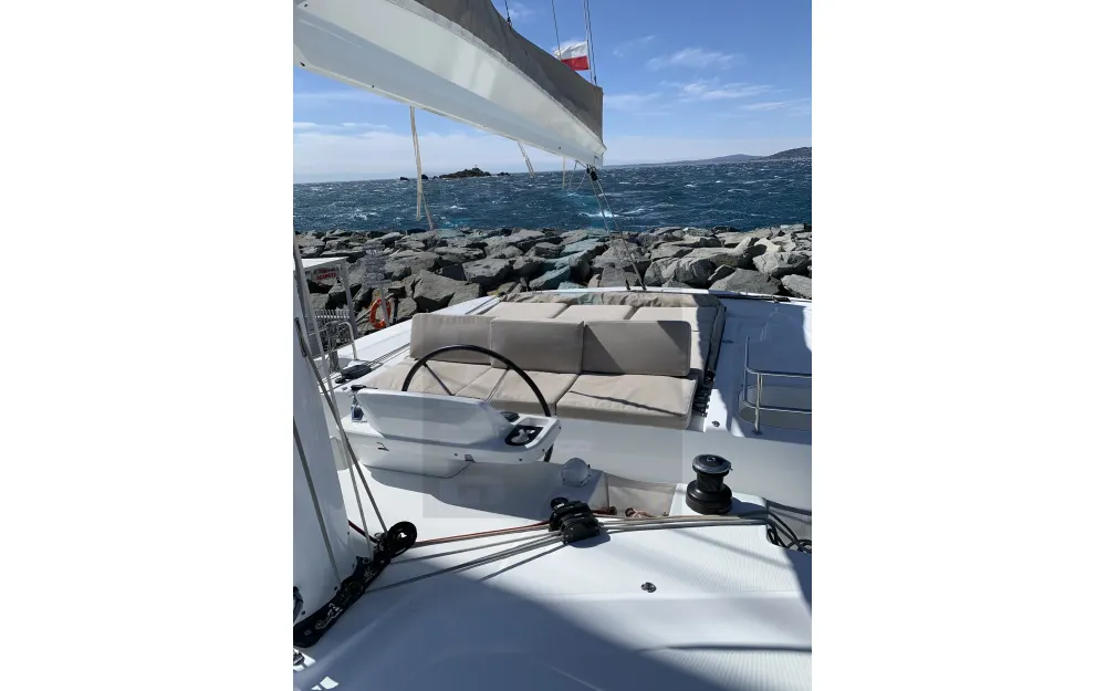 slider 10 Lagoon  50