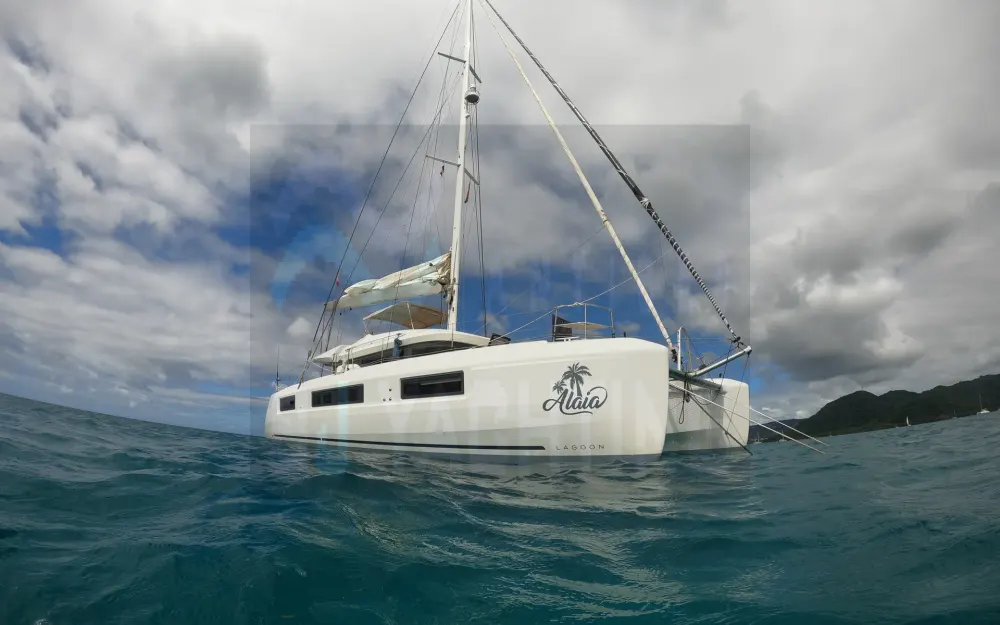 slider 19 Lagoon  50