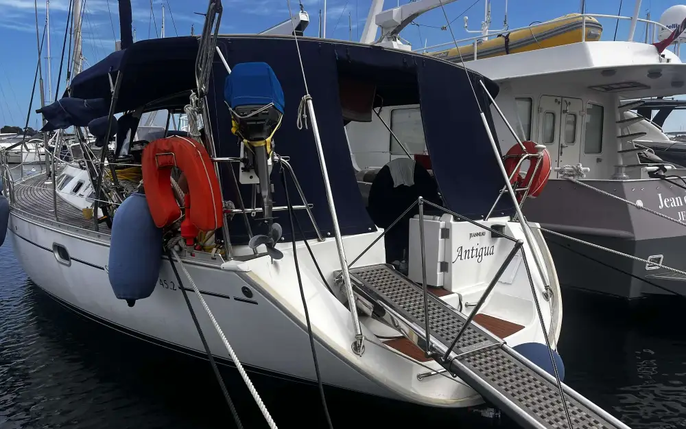 slider 1 Jeanneau Sun Odyssey 45.2