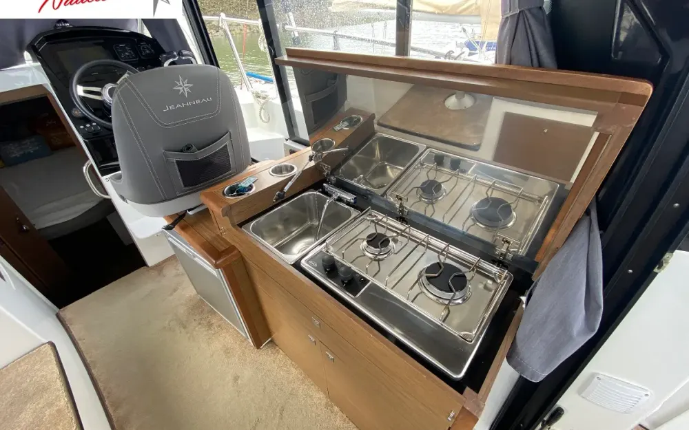 slider 7 Jeanneau Merry Fisher 895 Croisiere
