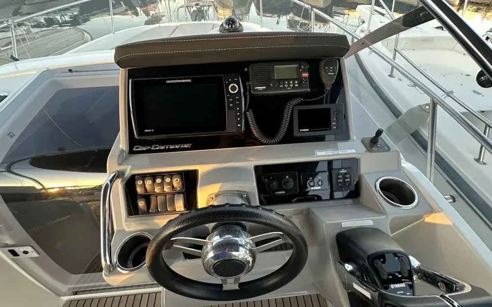 slider 27 Jeanneau Cap Camarat 9.0 WA