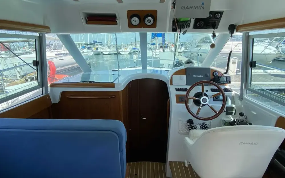 slider 4 Jeanneau Merry Fisher 925