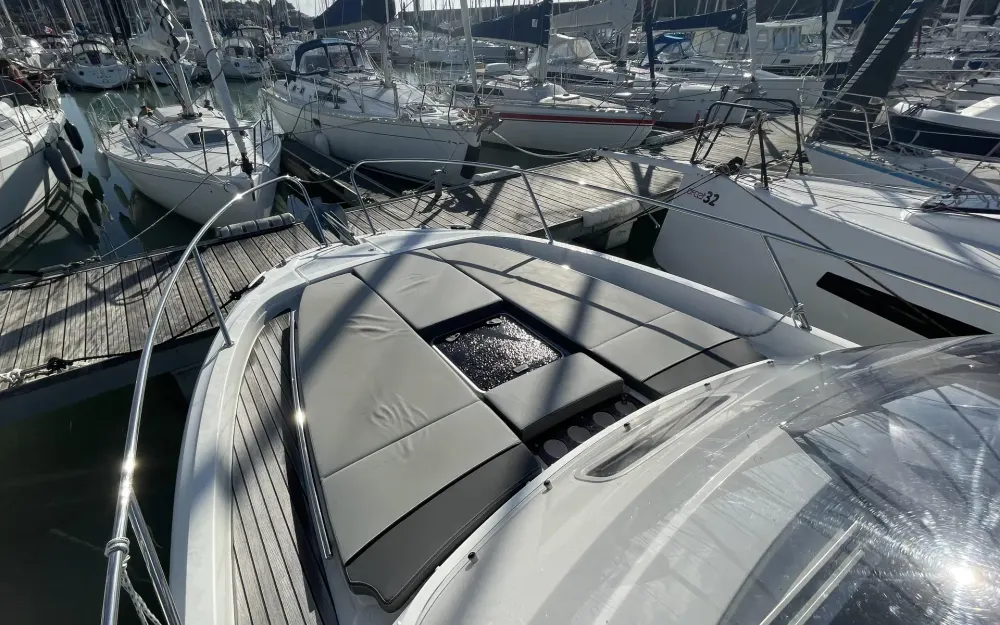 slider 5 Jeanneau Cap Camarat 9.0 WA