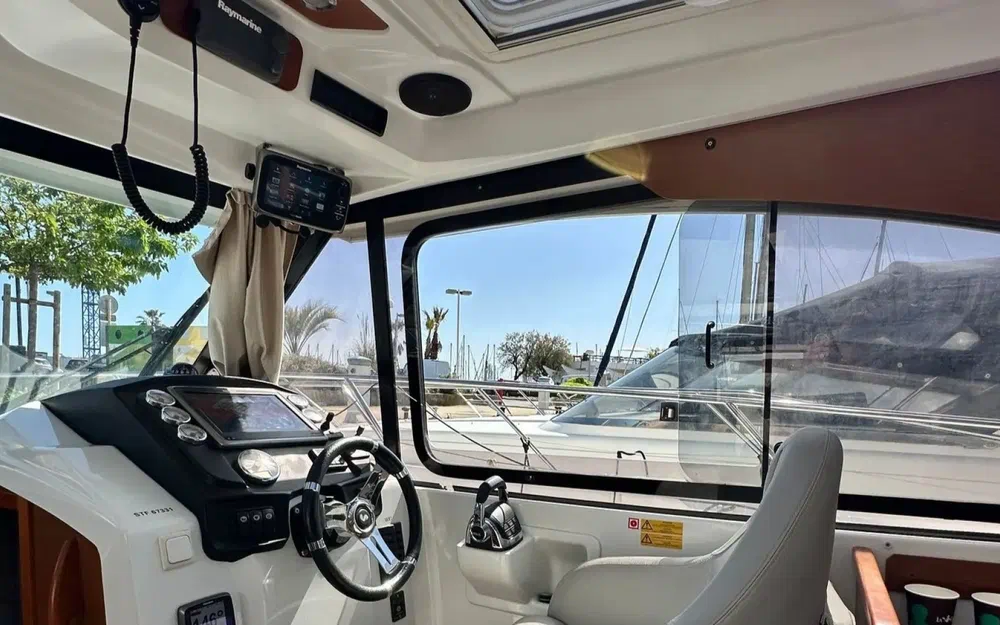 slider 9 Beneteau Antares 30 S