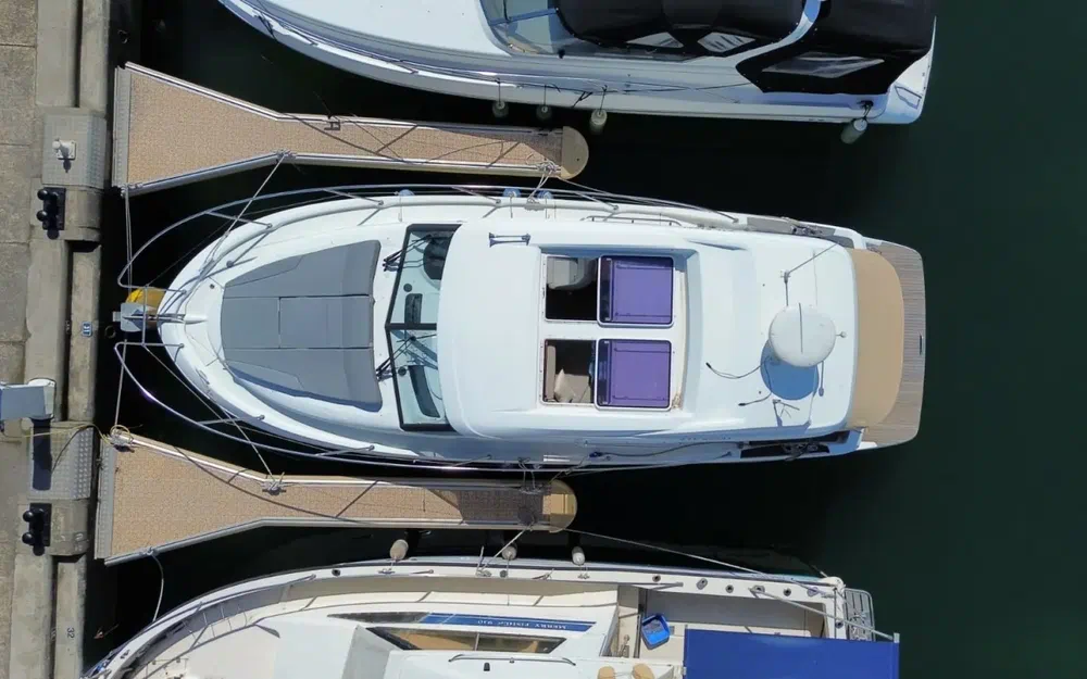 slider 13 Beneteau Antares 30 S