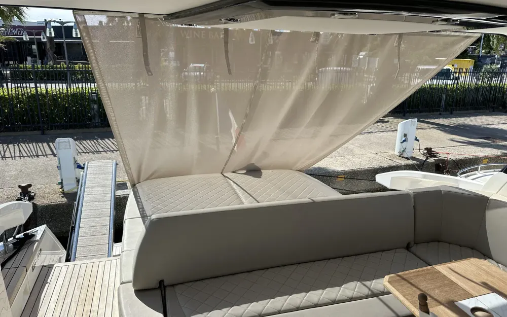 slider 9 Fairline  45