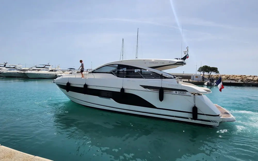 slider 1 Fairline  45