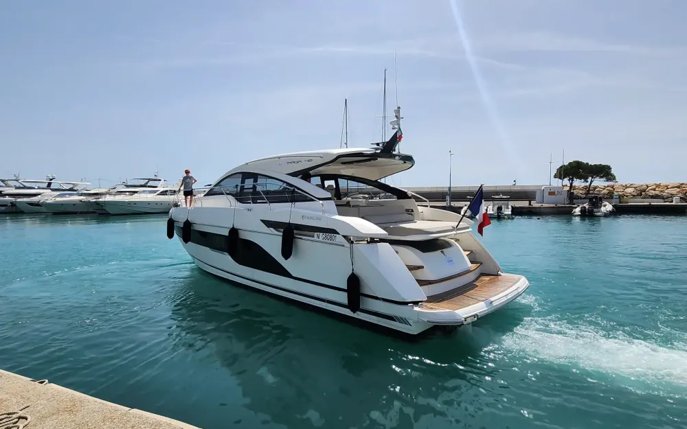 slider 2 Fairline  45
