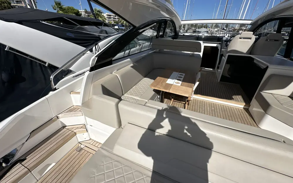 slider 31 Fairline  45