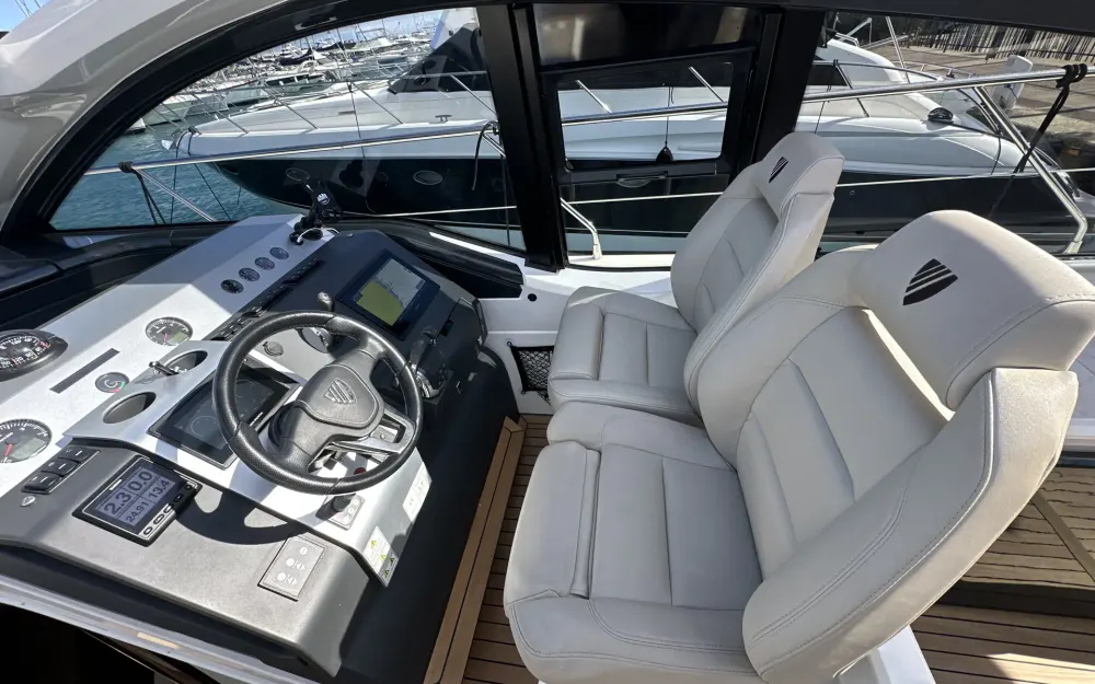 slider 49 Fairline  45