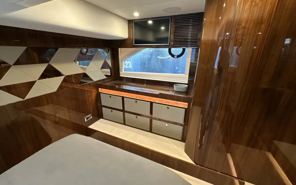 slider 83 Fairline  45