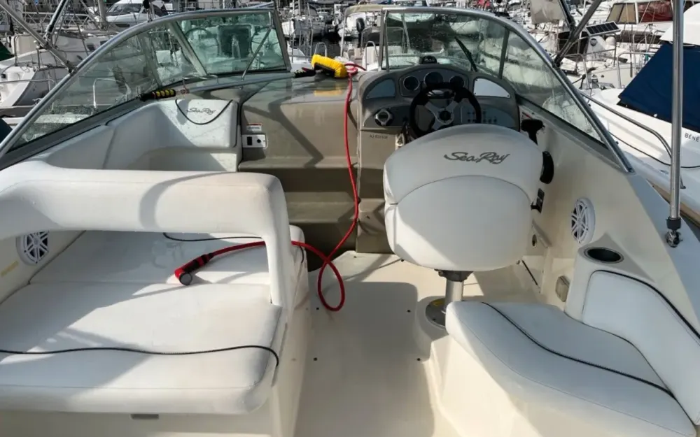 slider 3 Sea Ray  255 Sundancer