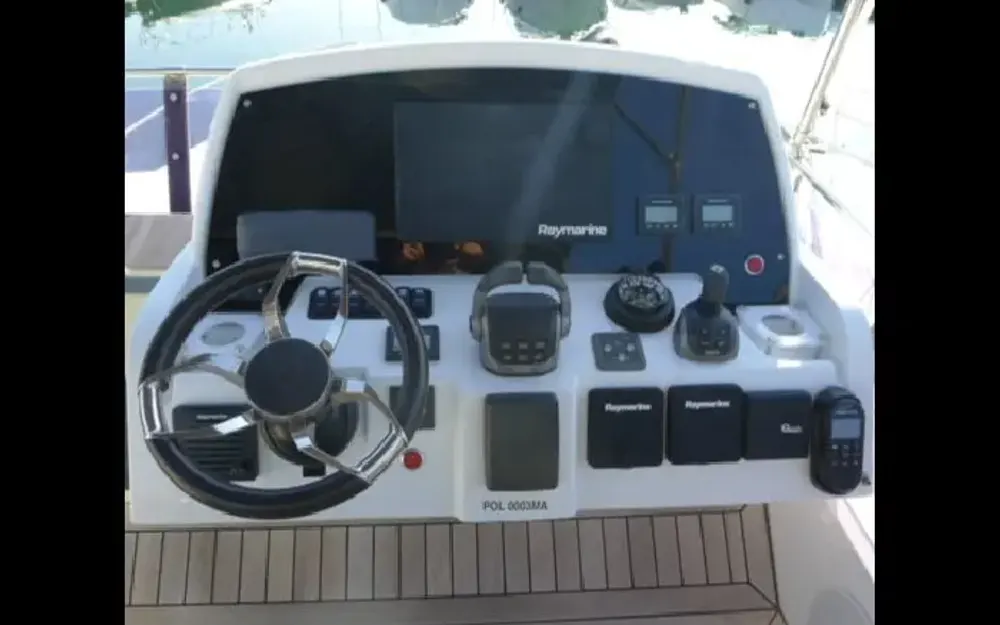 slider 15 Sealine  F430