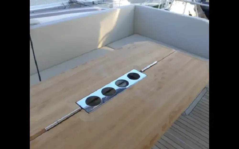 slider 8 Sealine  F430