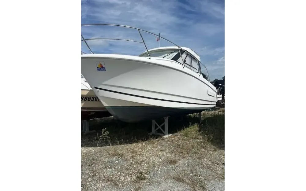 slider 3 Jeanneau Merry Fisher 755