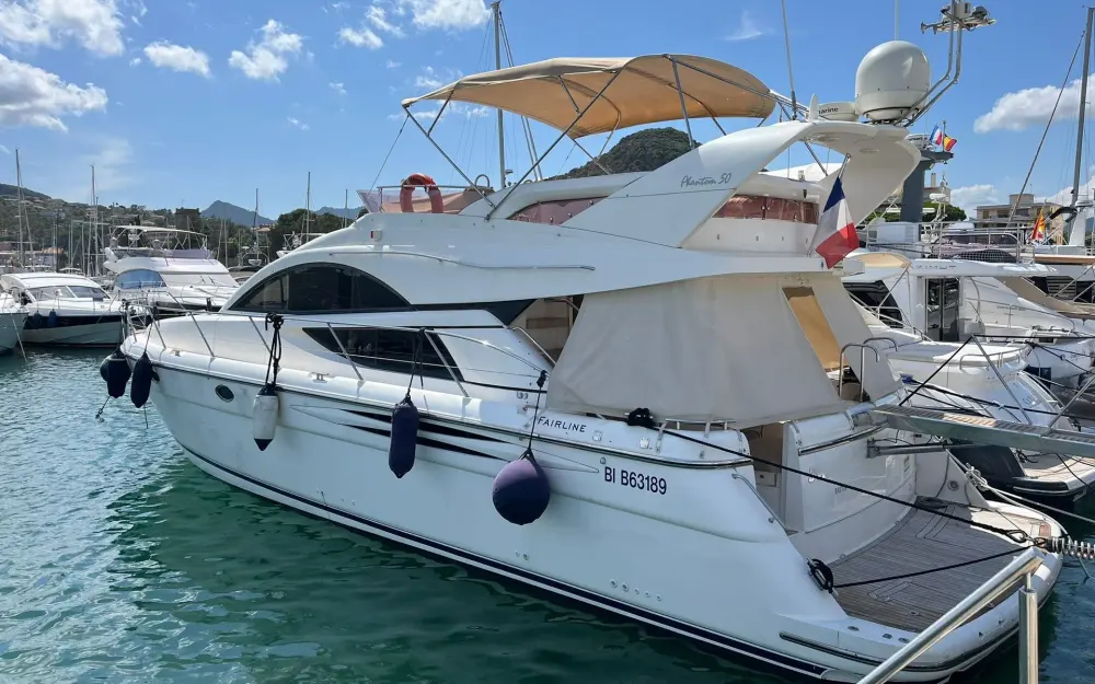slider 0 Fairline Phantom 50
