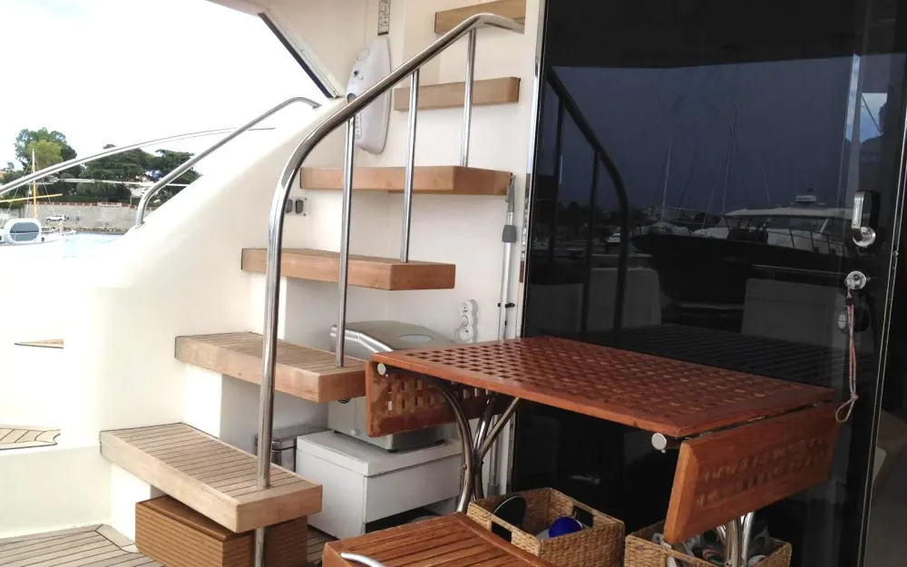 slider 4 Fairline Phantom 50