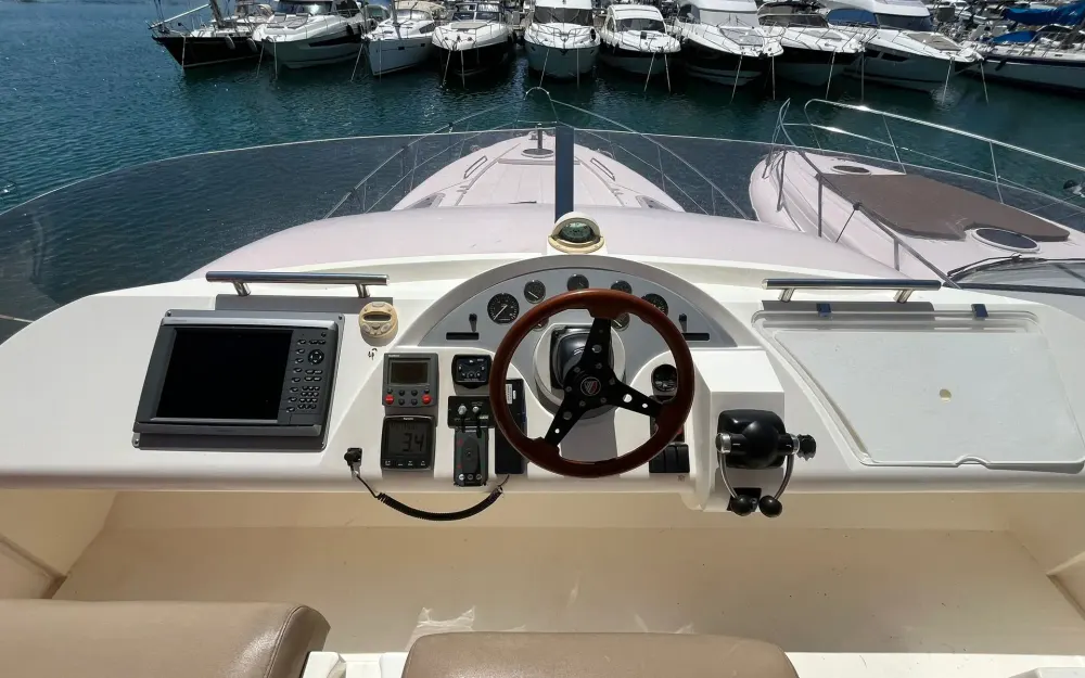 slider 5 Fairline Phantom 50