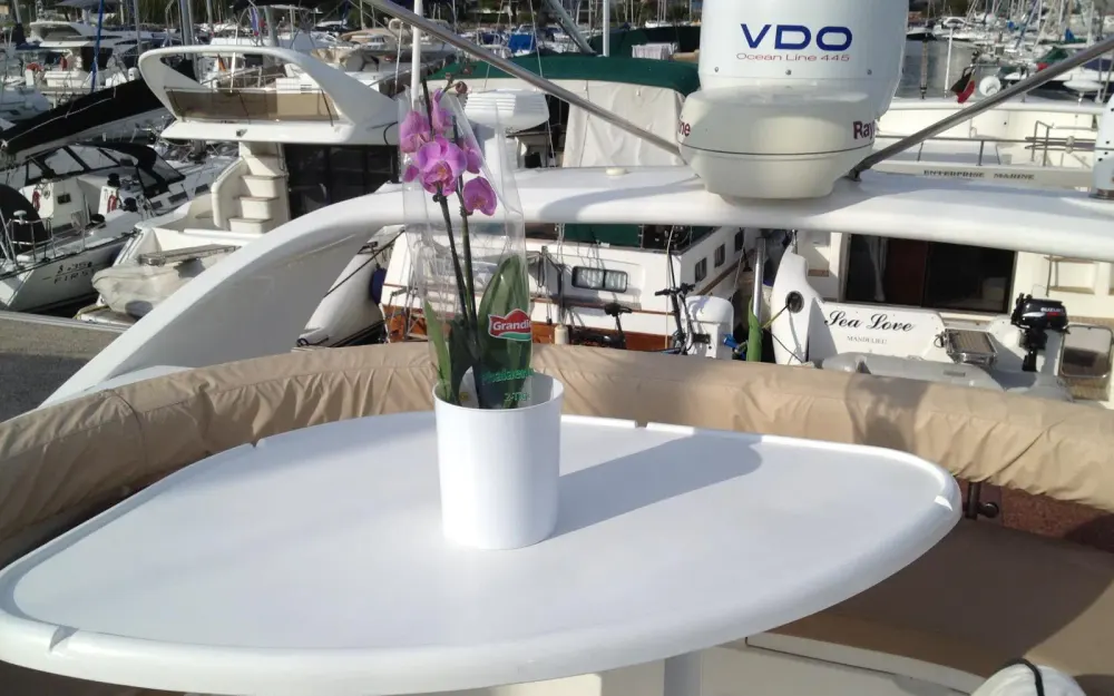 slider 8 Fairline Phantom 50