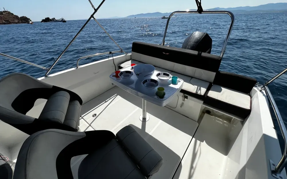 slider 5 Beneteau Flyer 6.6 SUNdeck