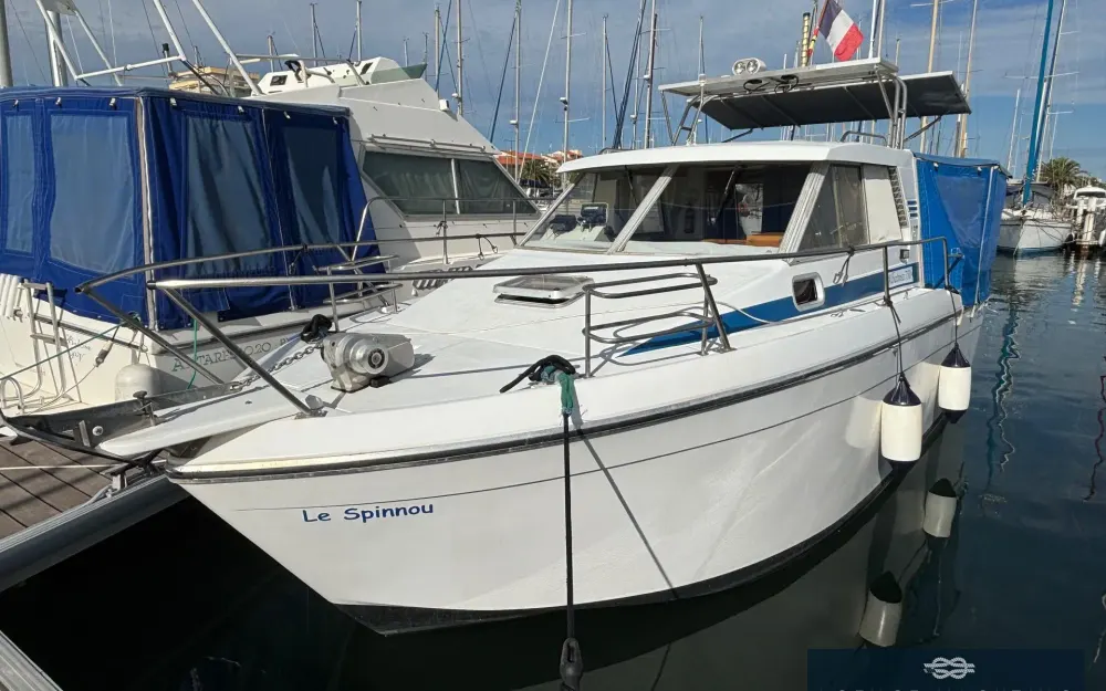 slider 19 Jeanneau Albatros 750