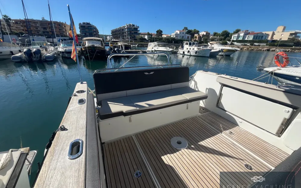 slider 9 Beneteau Flyer 8.8 SUNdeck