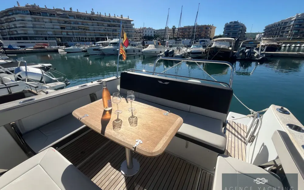 slider 11 Beneteau Flyer 8.8 SUNdeck