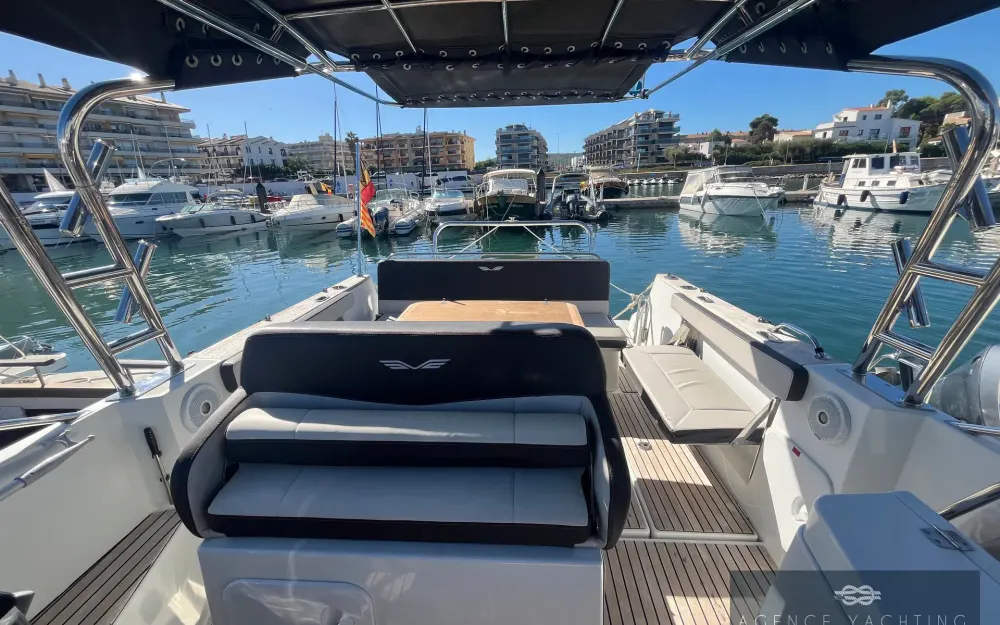 slider 16 Beneteau Flyer 8.8 SUNdeck