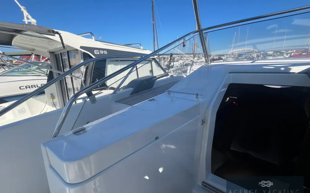 slider 18 Beneteau Flyer 8.8 SUNdeck
