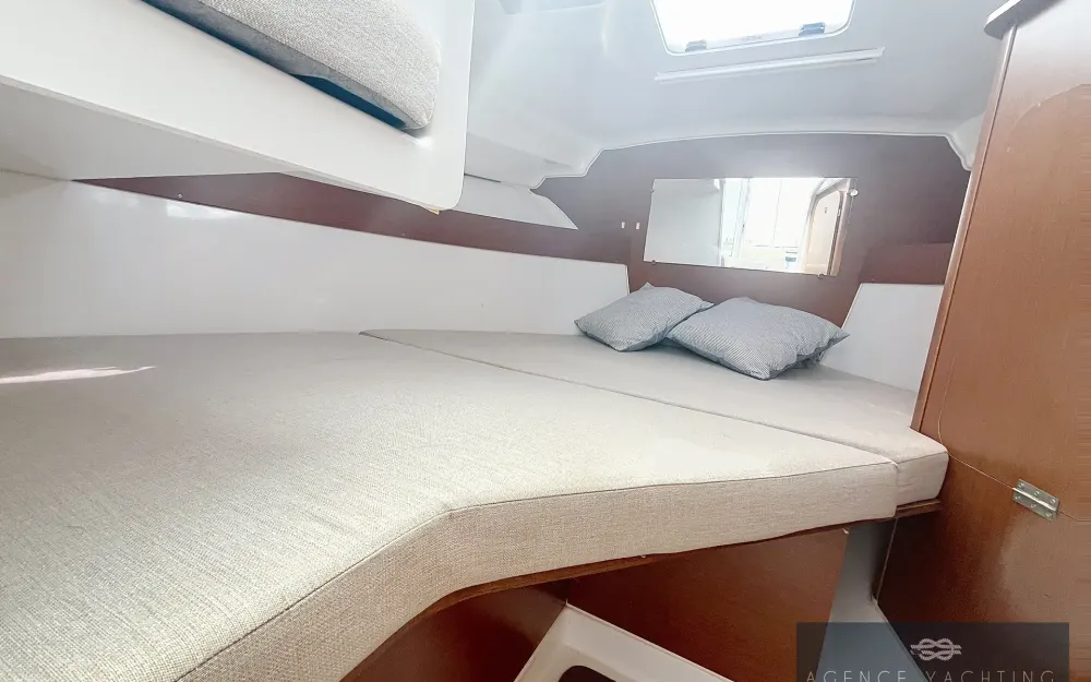 slider 14 Beneteau Antares 780 HB