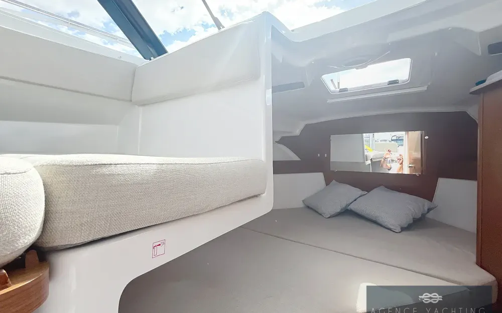 slider 15 Beneteau Antares 780 HB