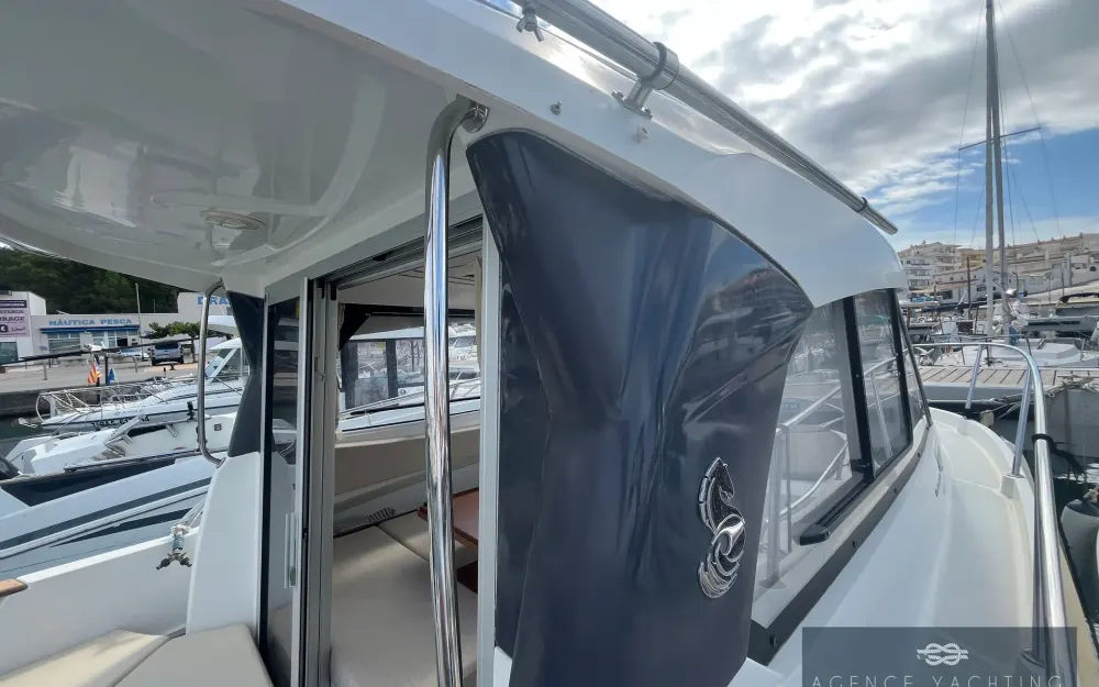 slider 22 Beneteau Antares 780 HB