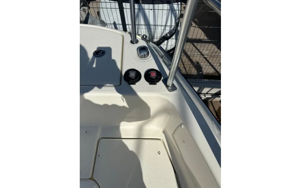 slider 14 Quicksilver Activ 755 Open