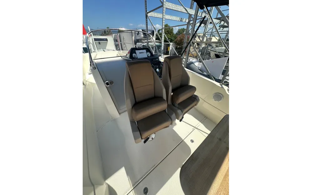 slider 8 Quicksilver Activ 755 Open