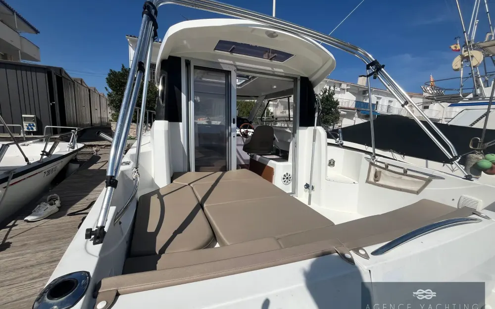 slider 18 Jeanneau Merry Fisher 755