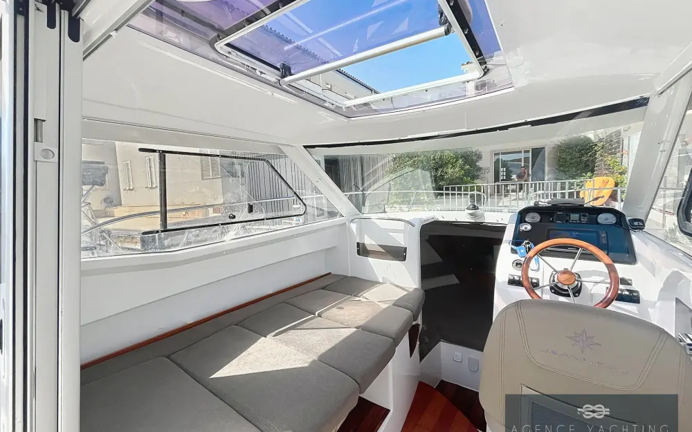 slider 3 Jeanneau Merry Fisher 755