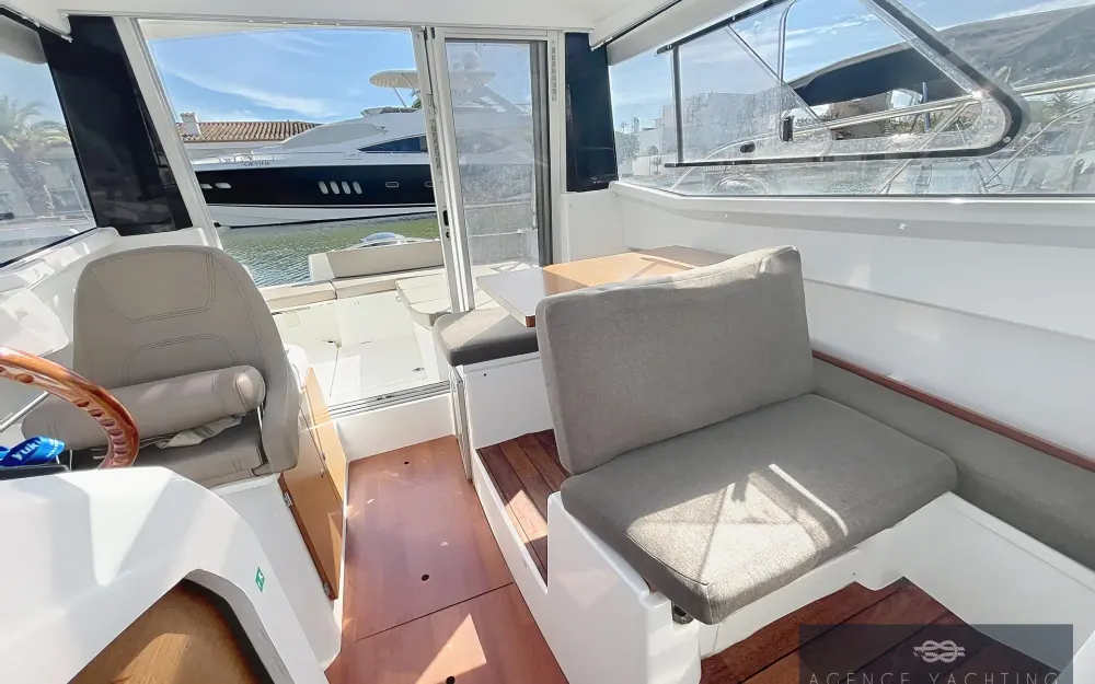 slider 7 Jeanneau Merry Fisher 755