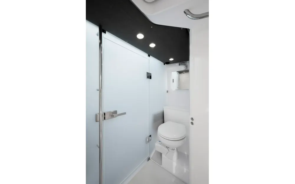 slider 9 Axopar  37 XC Cross Cabin