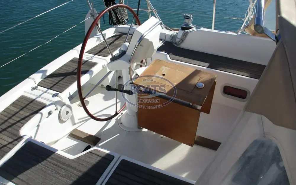 slider 5 Beneteau Oceanis 37