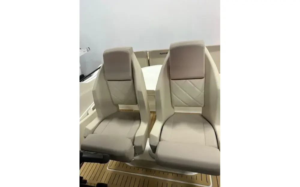 slider 9 Quicksilver Activ 705 open