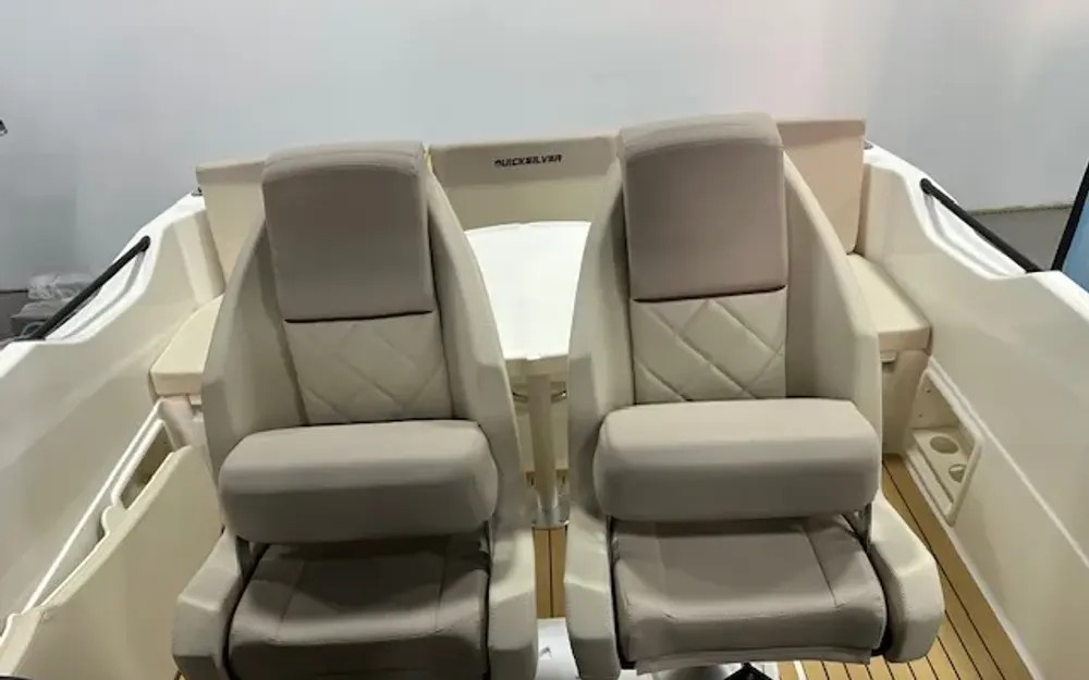 slider 13 Quicksilver Activ 705 open
