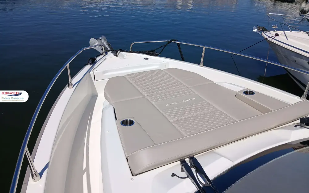 slider 17 Jeanneau DB 37